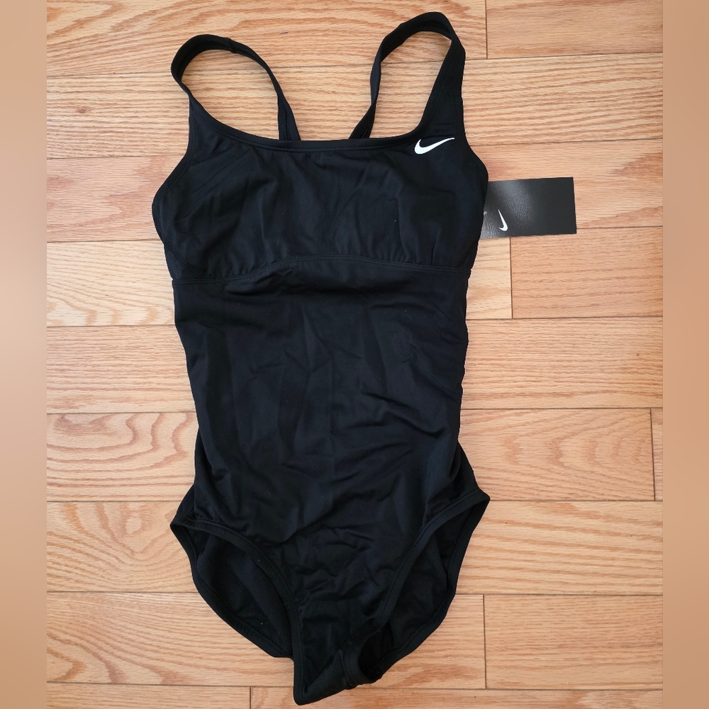 Nike Women's One-Piece Swimsuit, Black, Small